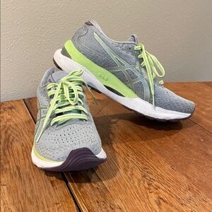 ASICS Gel-Nimbus 24 Women’s Running Sneakers – Size 6 – Piedmont Grey/Lime Green